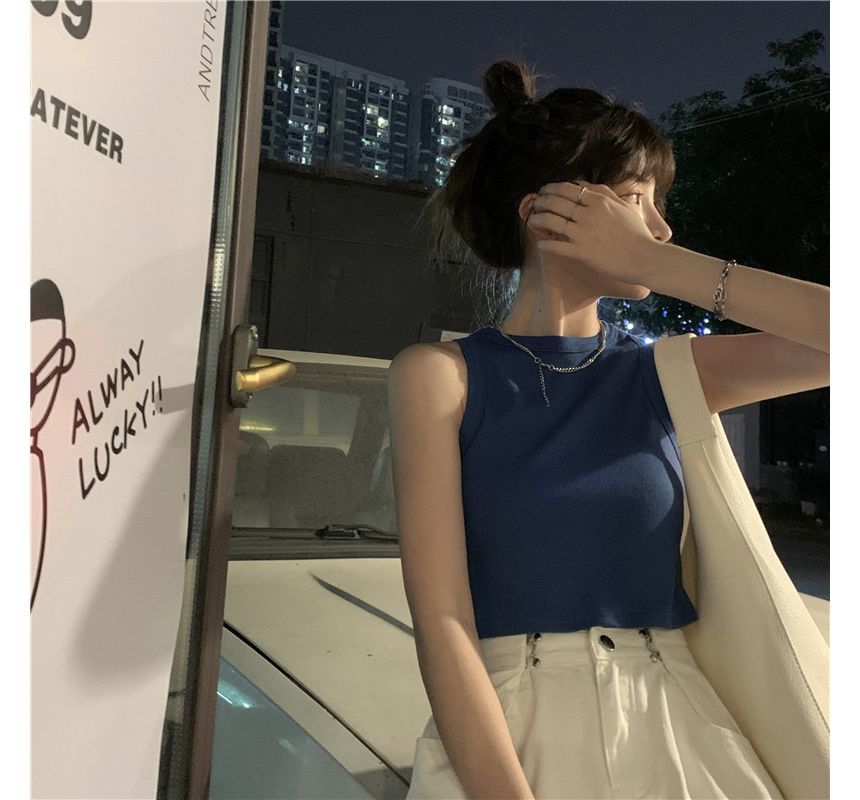 Tank Plain Top Neck Round Crop