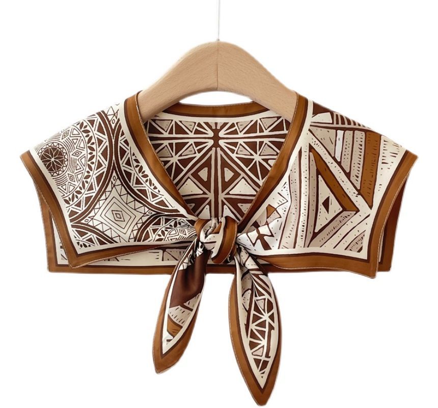 Collar Decorative Print