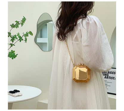 Crossbody Strap Geometric Bag Chain