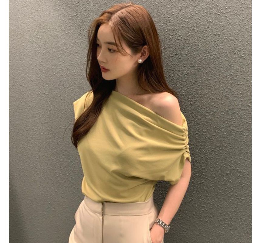 Cap-Sleeve Off-Shoulder Plain Asymmetrical Top