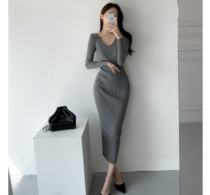 Long-Sleeve Plain Knit Sheath Dress