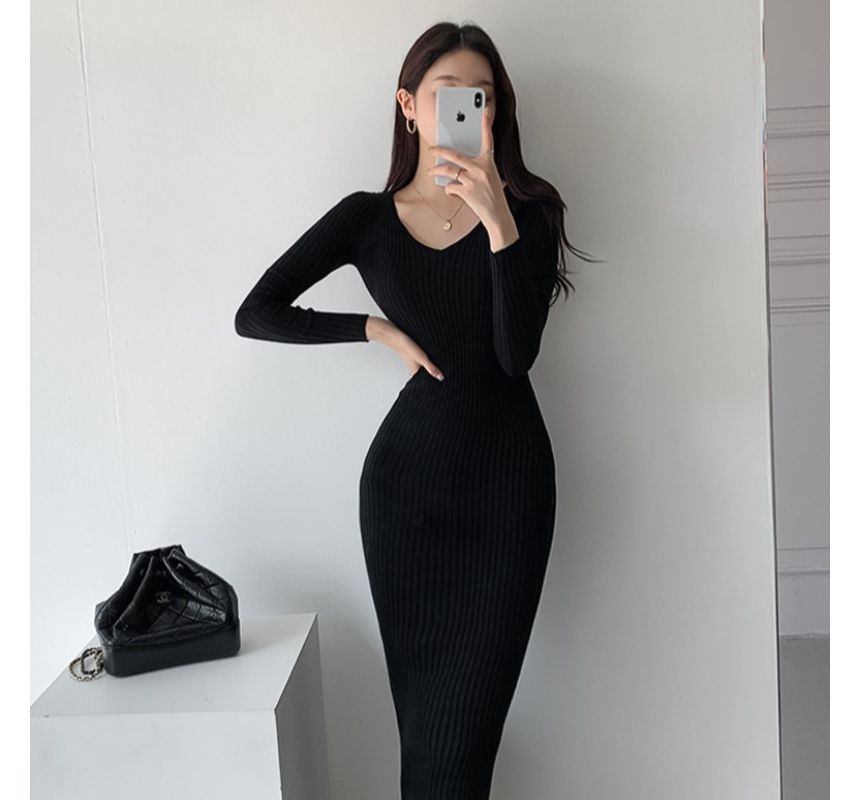 Long-Sleeve Plain Knit Sheath Dress