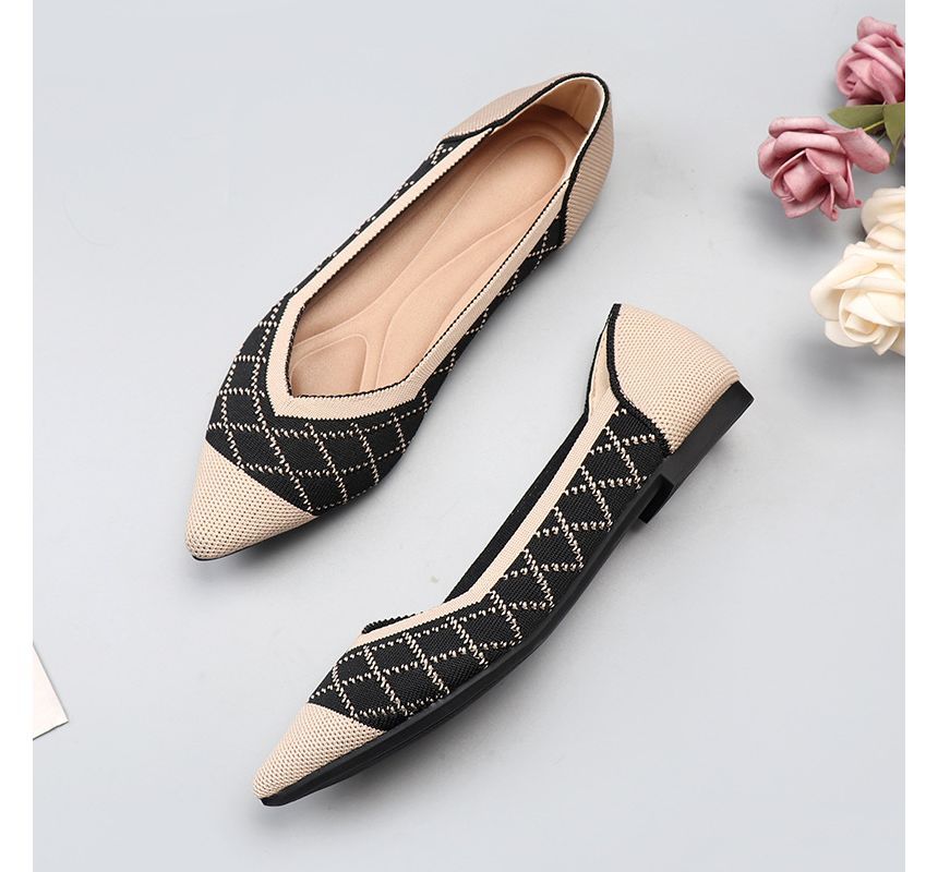 Pointy-Toe Knit Flats