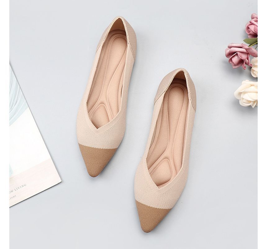 Pointy-Toe Knit Flats