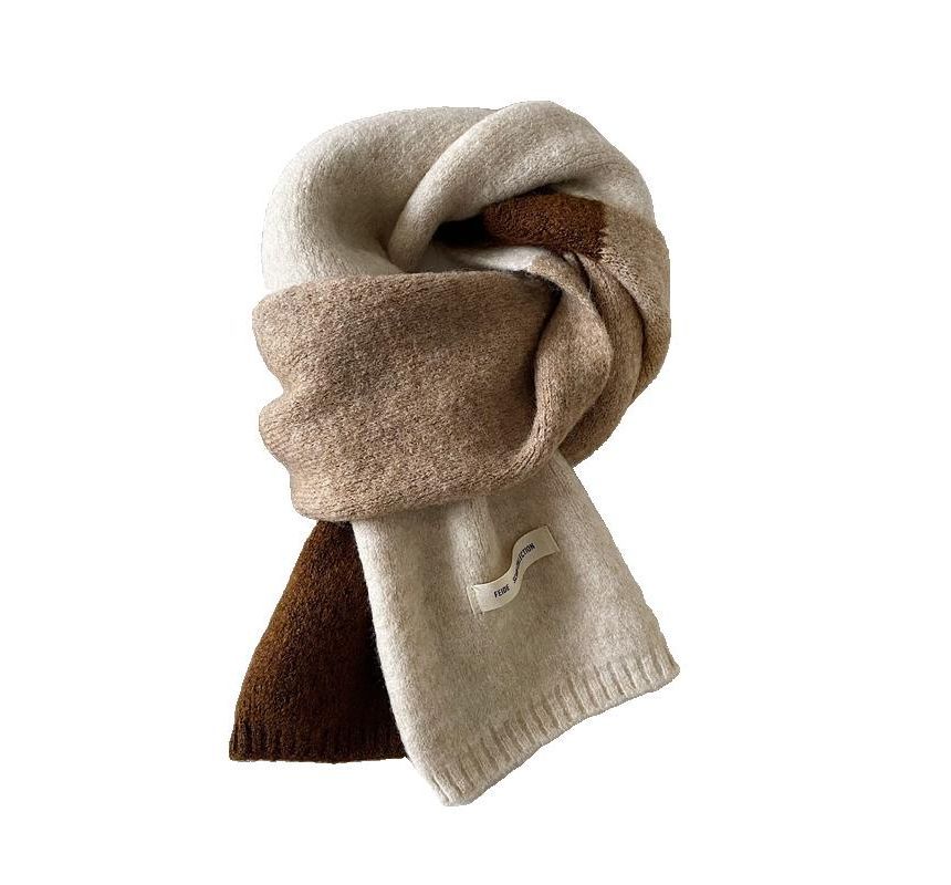 Applique Scarf Color Lettering Block Knit