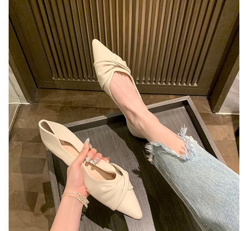 Pointed-Toe Flats Knotted