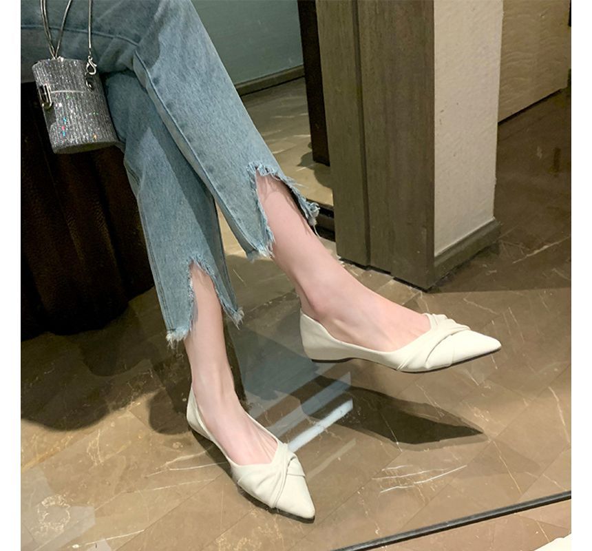 Pointed-Toe Flats Knotted