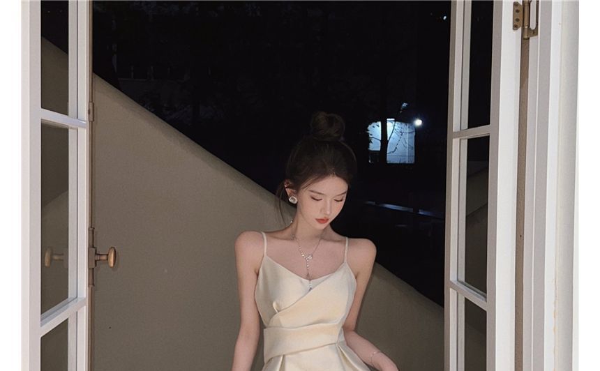 Spaghetti Plain Strap Midi Dress Slim-Fit