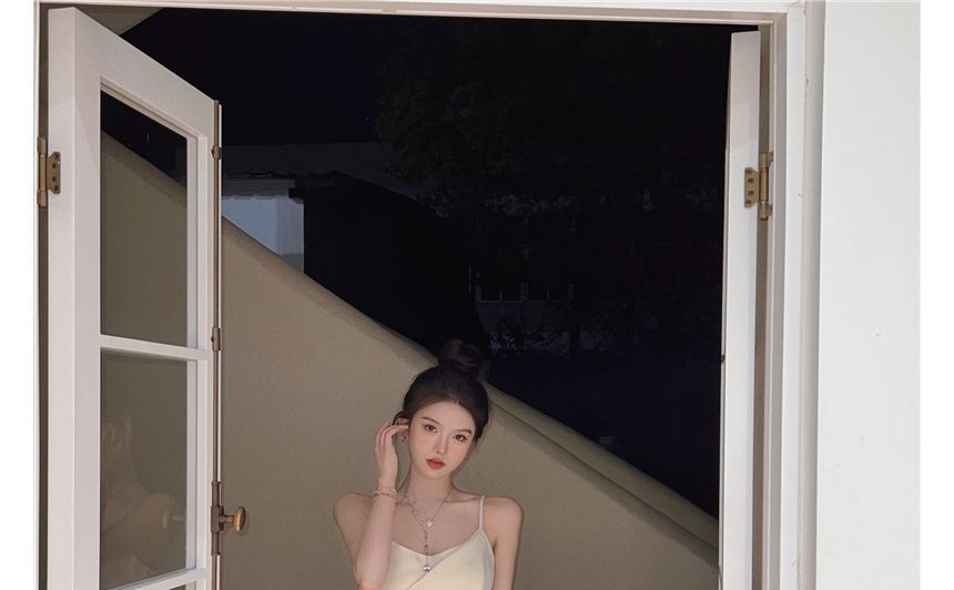 Spaghetti Plain Strap Midi Dress Slim-Fit