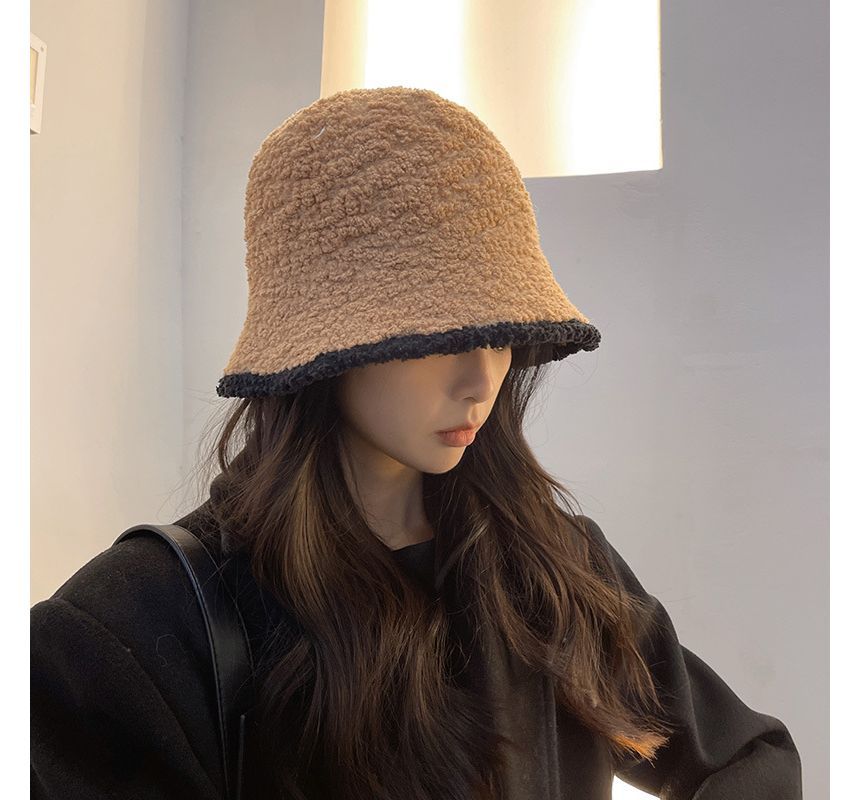 Bucket Contrast Trim Faux Hat Shearling