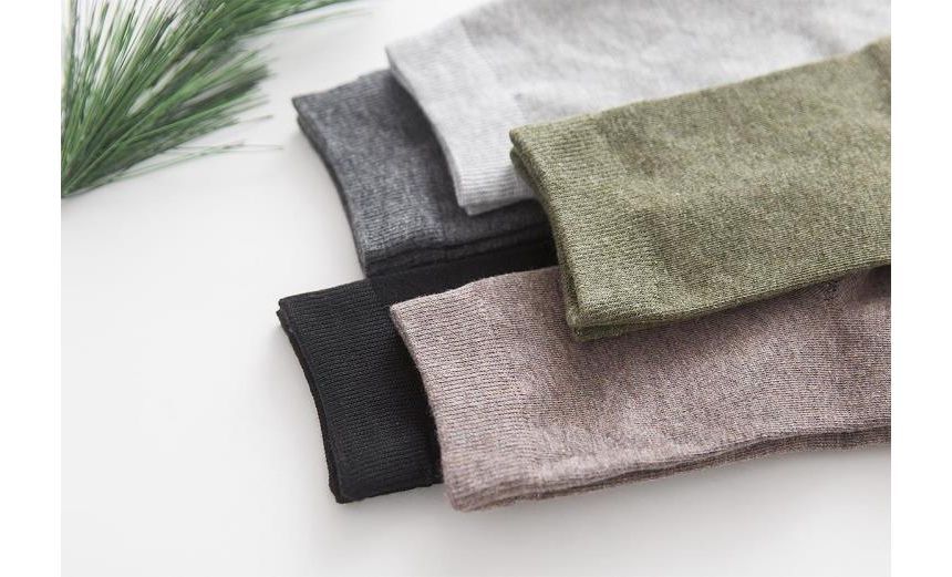 Set of 4: Plain Socks