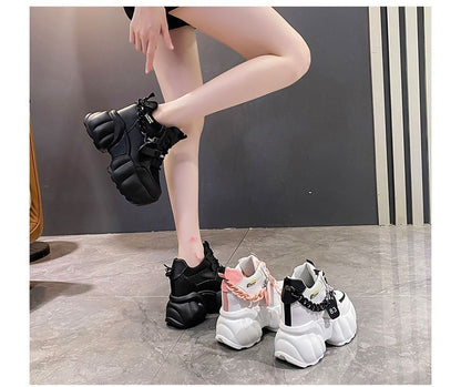 Platform Sneakers Chain Tag Detail