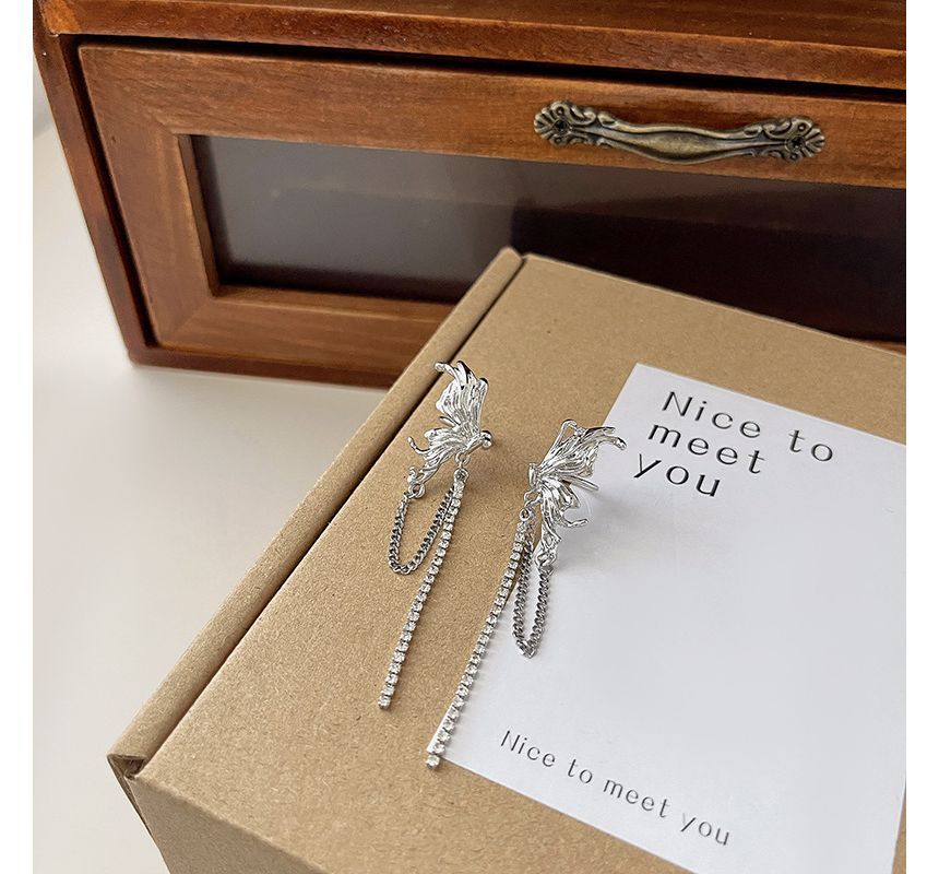 Cuff Butterfly Chained Ear