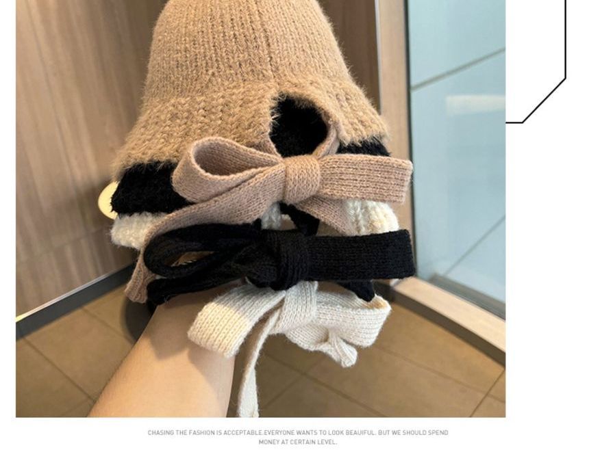 Beanie Knit Bow