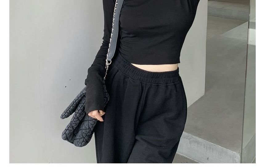 Neck Long-Sleeve Slim Round Crop Tee Fit Plain