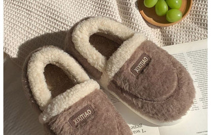 Label Applique Fluffy Slippers