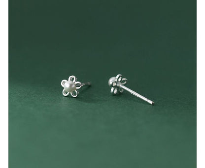 Flower Faux Pearl Sterling Silver Earring