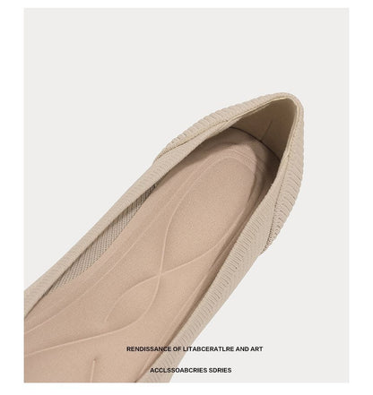 Low-Heel Knit Pumps Pointed