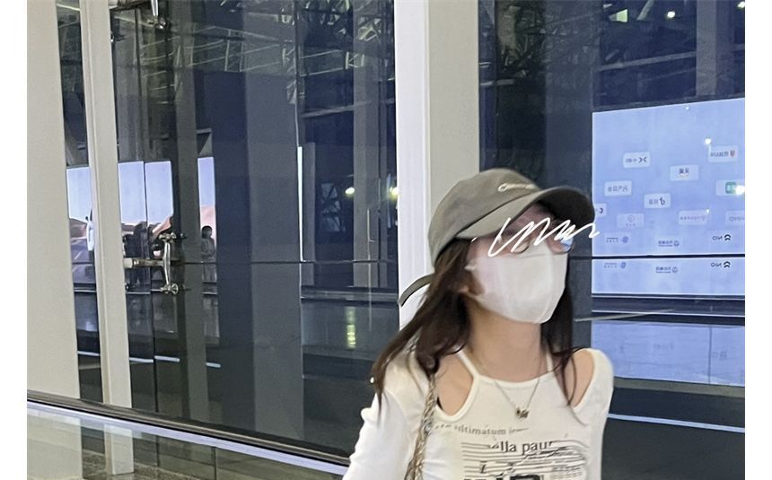 Slim-Fit Cold-Shoulder Long-Sleeve Top Print