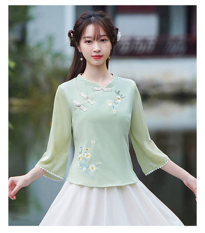 3/4-Sleeve V-Neck Floral Hanfu Top / High Waist Midi A-Line Skirt / Set