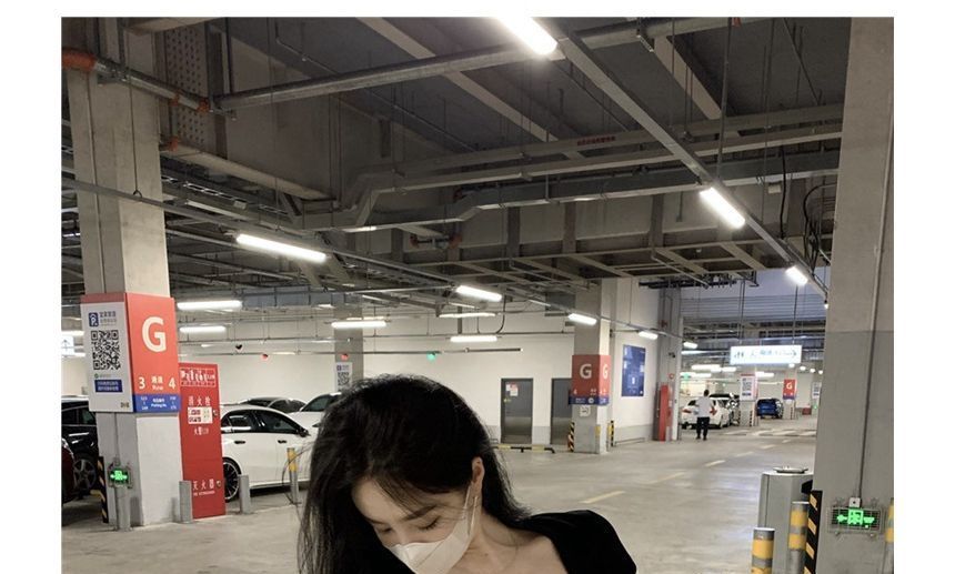 Plain Short-Sleeve T-Shirt Square Neck