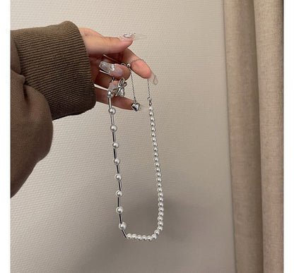 Faux Alloy Choker Pearl