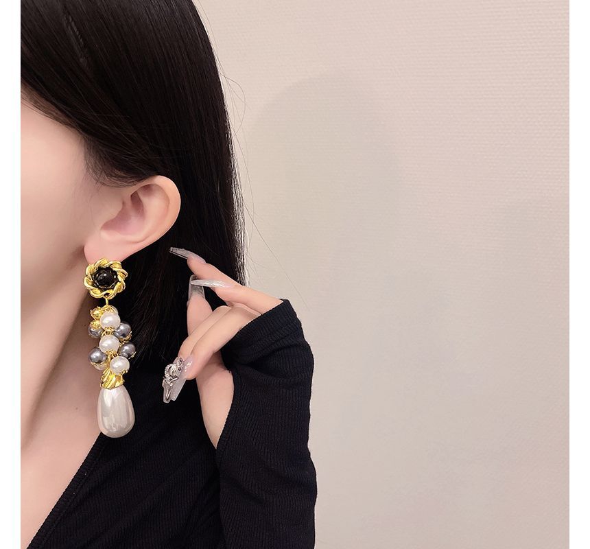 Earring Faux Drop Pearl