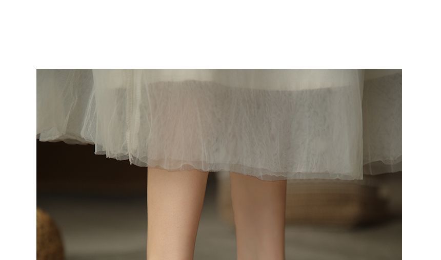 Kitten Pointed Patent Pumps Heel