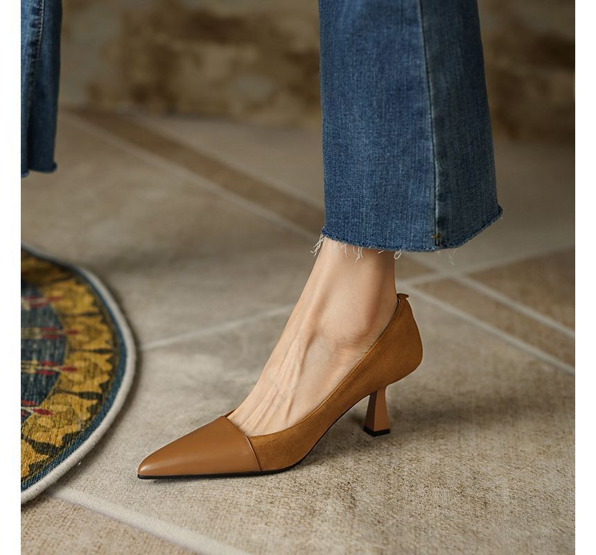 Suede Heel Pointed Kitten Faux Pumps