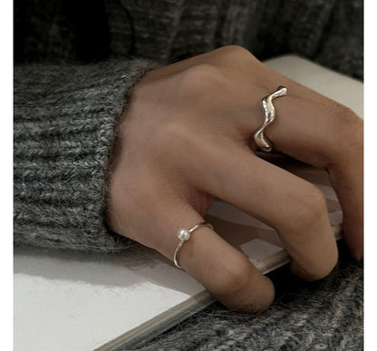 Faux Pearl / Wavy Alloy Open Ring