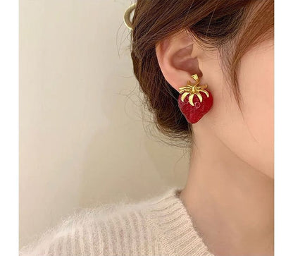 Earring Strawberry Stud
