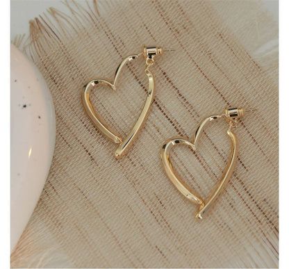 Alloy Earring Through Heart