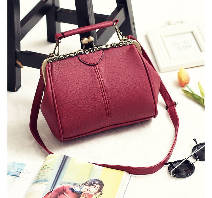 Top Lock Plain Handle Bag Crossbody Kiss