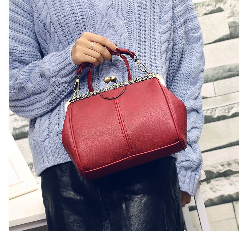 Top Lock Plain Handle Bag Crossbody Kiss