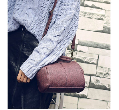 Top Lock Plain Handle Bag Crossbody Kiss