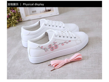Floral Embroidered Sneakers Lace-Up