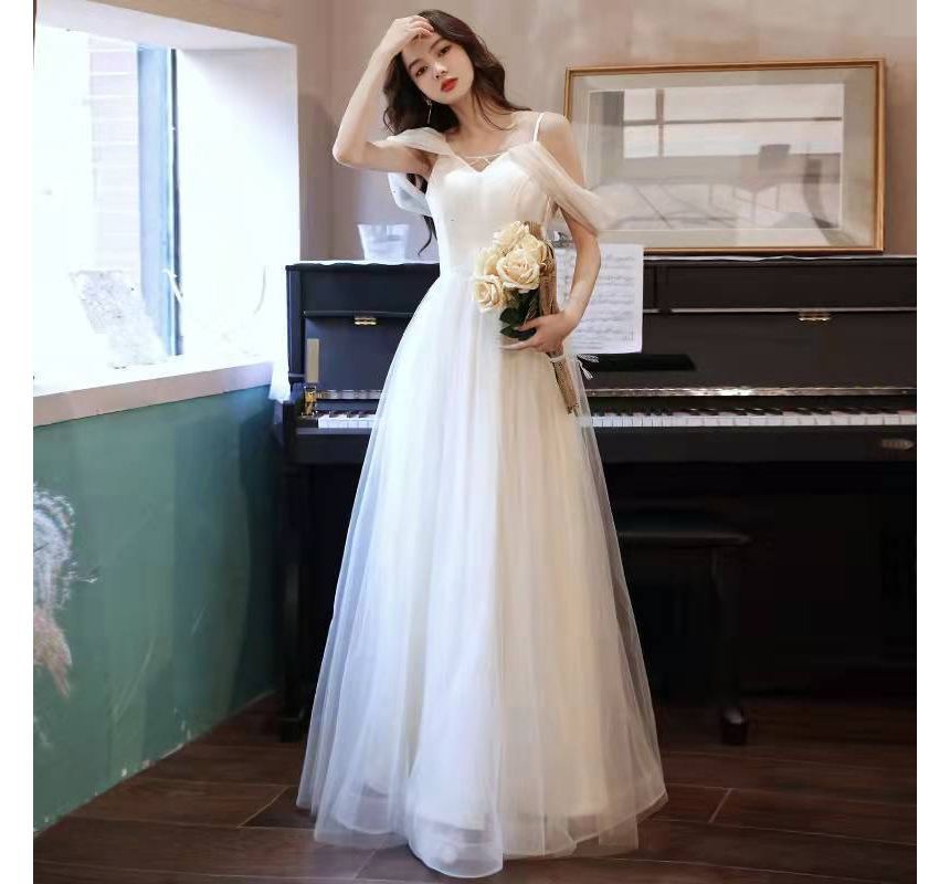 Spaghetti Plain A-Line Mesh Strap Gown Evening Panel