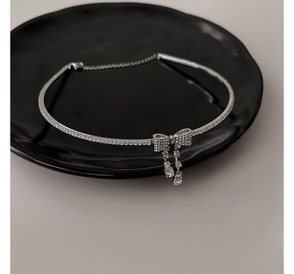 Rhinestone Alloy Choker Bow