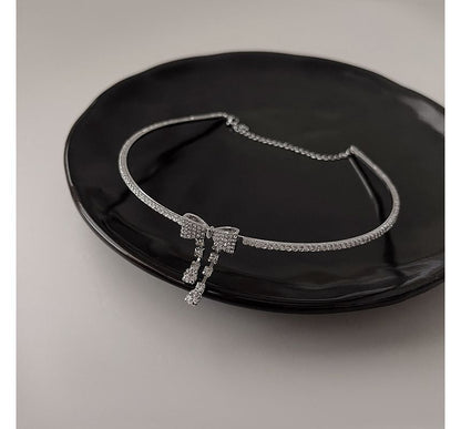 Rhinestone Alloy Choker Bow