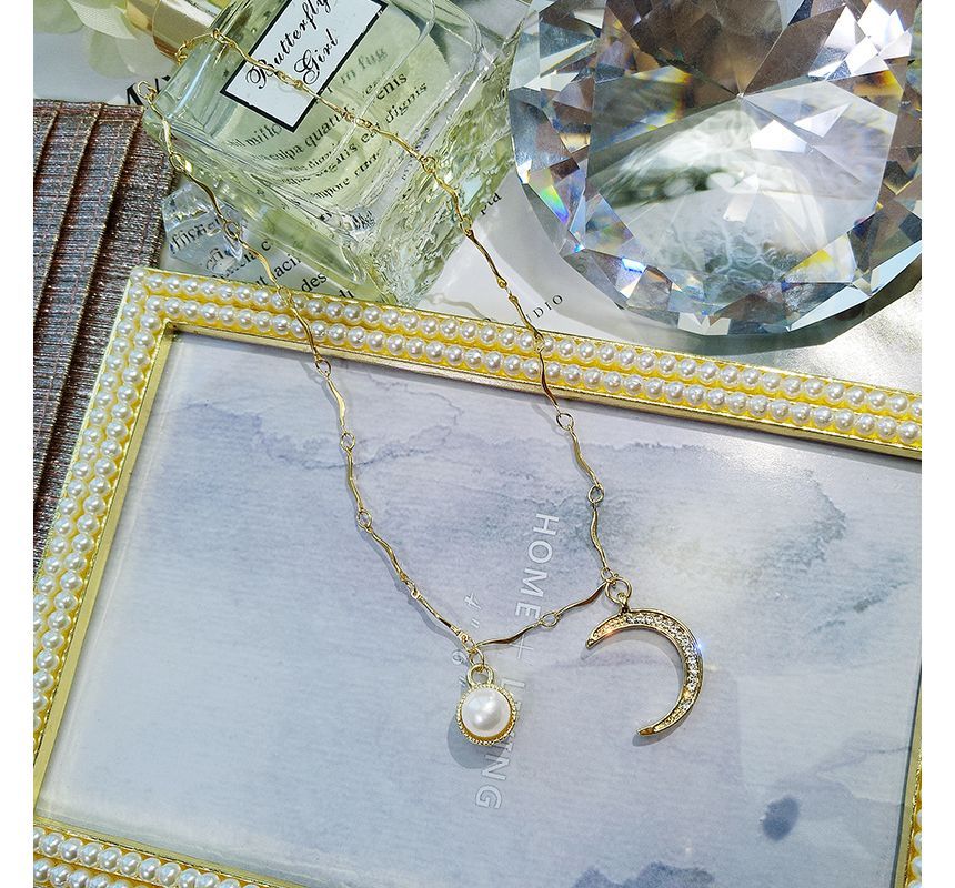 Faux Pearl Moon Necklace