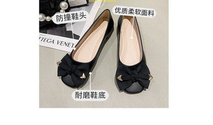 Bow Low Heel Pumps