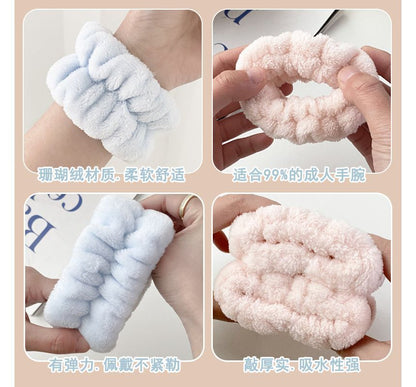 Plain Face Wash Wrist Band