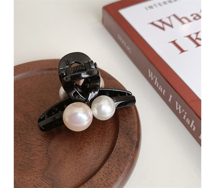 Faux Pearl Mini Hair Clip