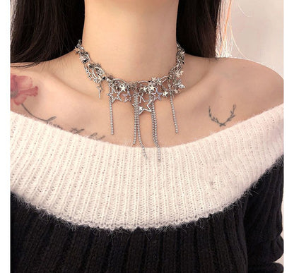 Fringed Alloy Choker Star