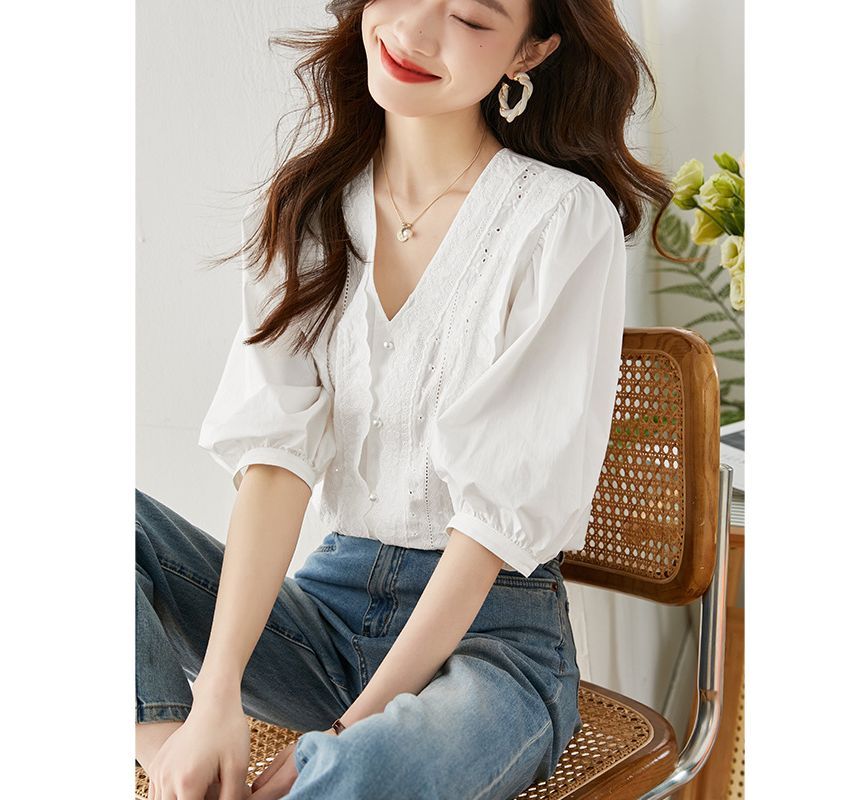 Puff-Sleeve V-Neck Plain Faux Pearl Lace Trim Blouse