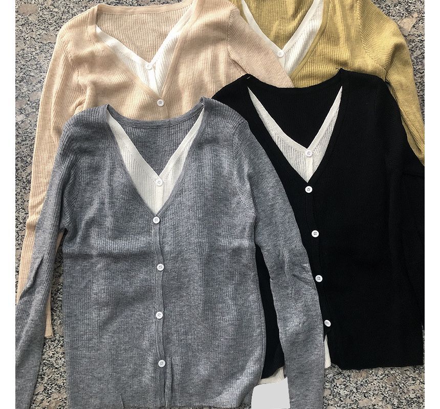 Two Button-Up Tone V-Neck Two-Piece Top Long-Sleeve Knit Mock