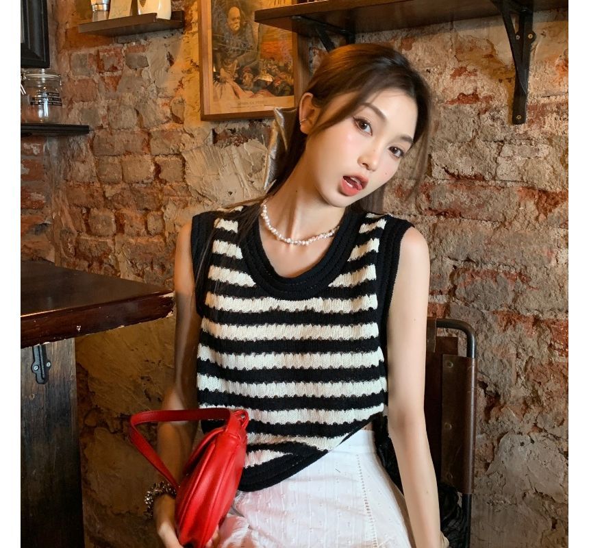 Sleeveless Scoop Neck Striped Knit Top