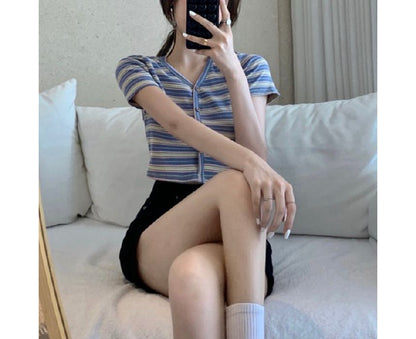 Short-Sleeve Crop Tee Button-Up V-Neck Striped