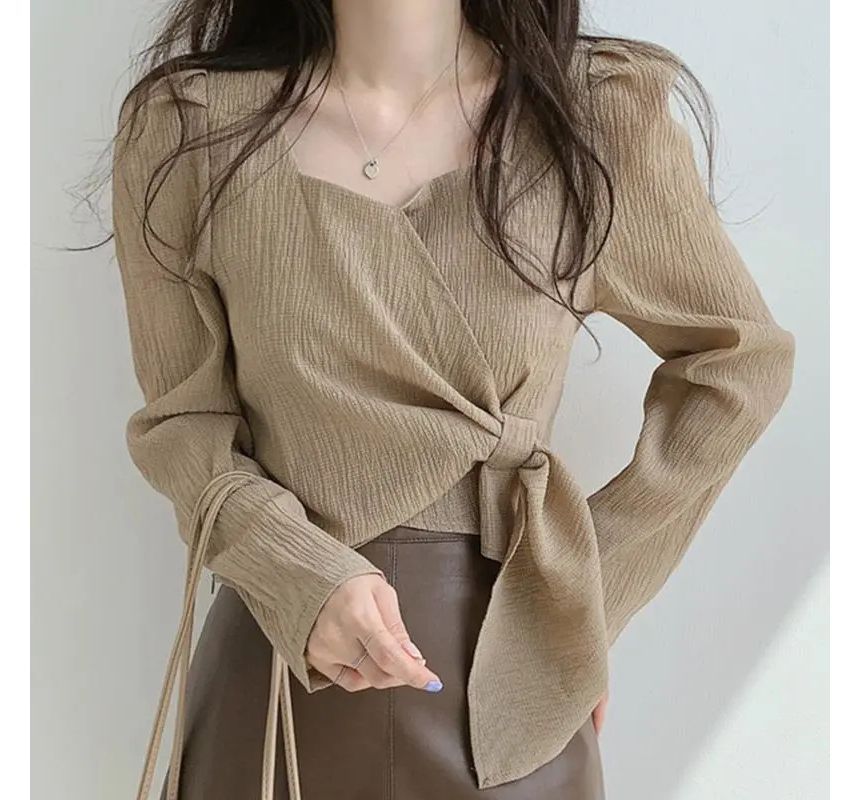 Tie-Side Sweetheart-Neckline Blouse Plain Puff-Sleeve