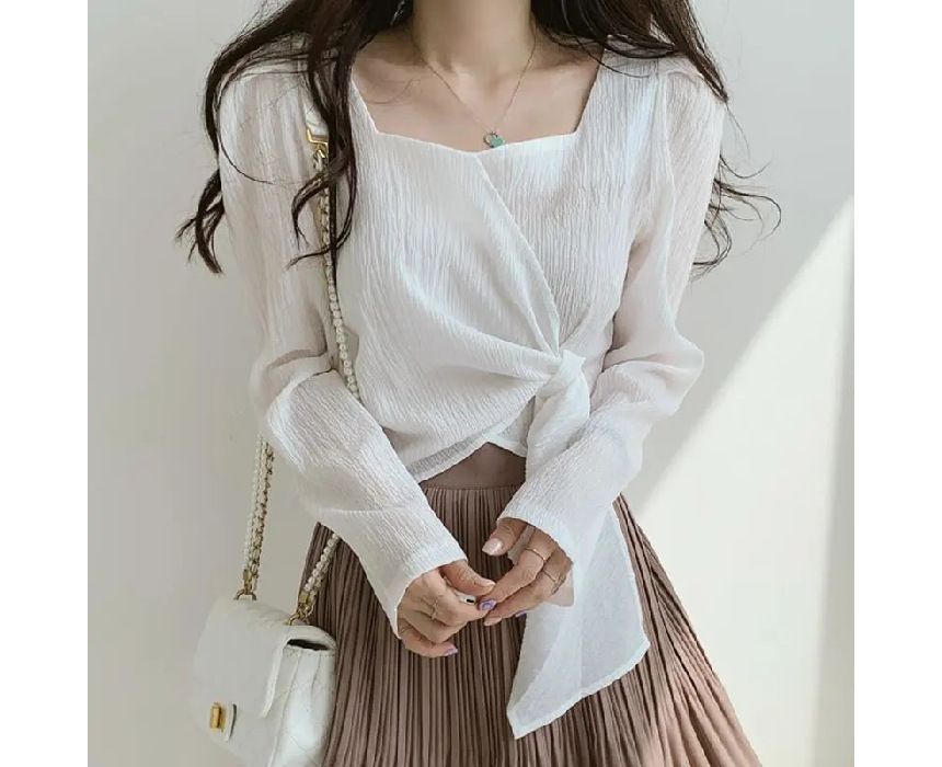 Tie-Side Sweetheart-Neckline Blouse Plain Puff-Sleeve
